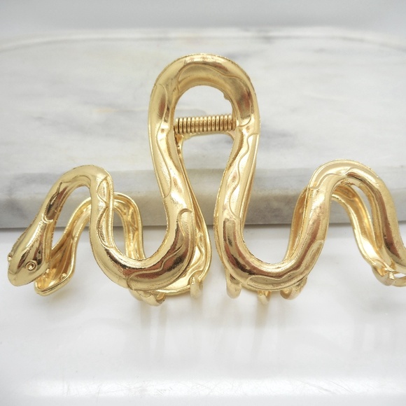 Snake Jaw Clip - Picture 3 of 3